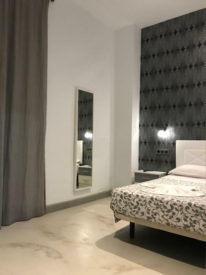 Pension Las Setas Σεβίλλη Εξωτερικό φωτογραφία